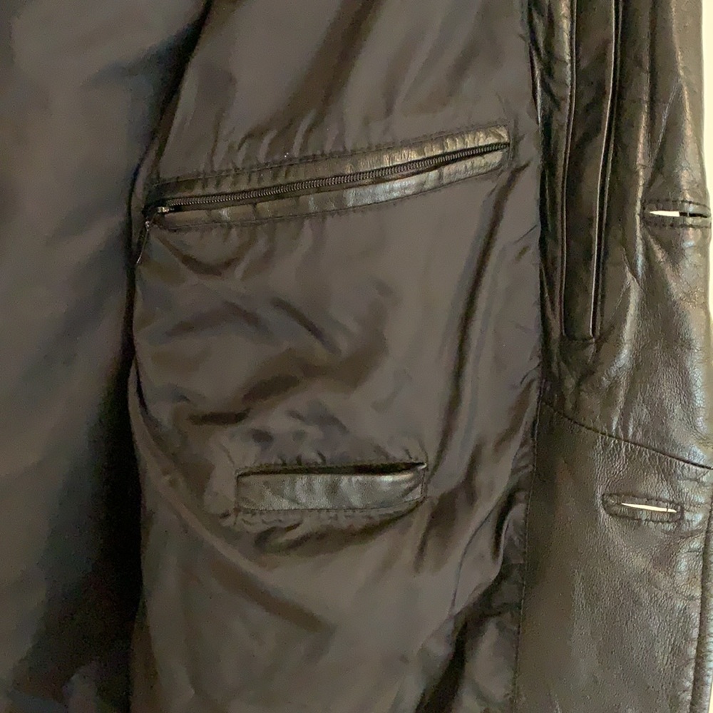 BLACK LEATHER JACKET - Picture 6 of 7